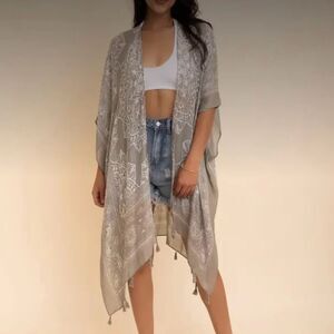 NWT Macchia di Ruggine Open Kimono Wearable Scarf in Gray Mandala Print - OS